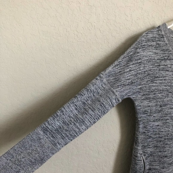 Athleta Blissful Sharkbite Hem Sweatshirt Zippers Heather Grey XS - Picture 6 of 9